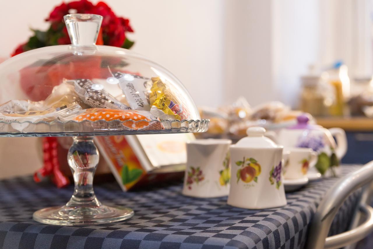 La Finestra Di Fronte Bed and breakfast *